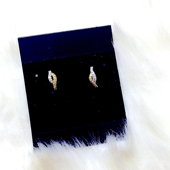 Rare Dainty JCM Gold & 925s Sterling Textured Twisted Hoop Mini Earring STAMPED - Picture 3 of 15
